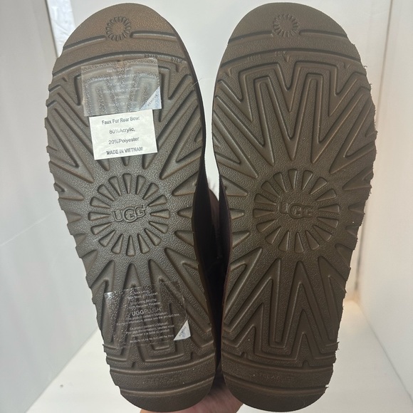 NWOT UGG classic mini puff crystal bow boots - Picture 13 of 16